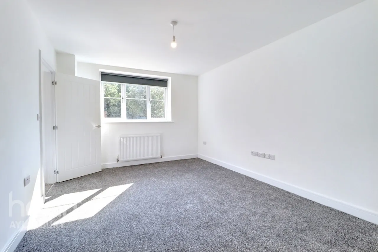 Eighth Avenue, Aylesbury, HP19, photo 2
