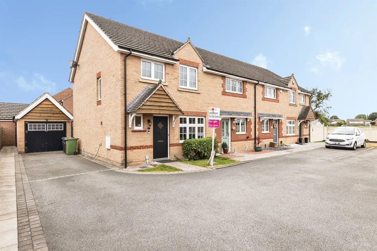 3 bed house for sale — Station View, Hambleton, Selby