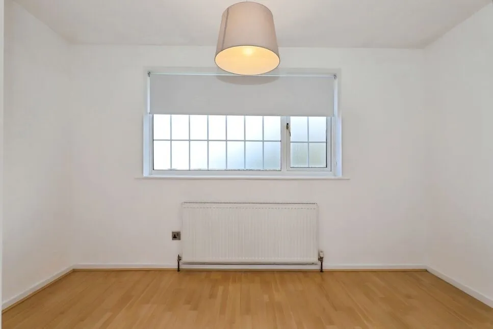 Newcott Close, Wolverhampton, WV9, photo 7