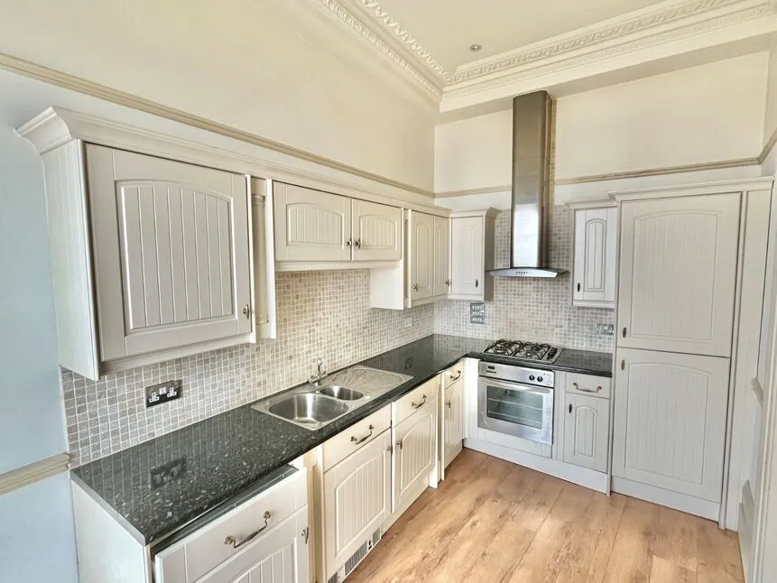 Marine Crescent, Folkestone, CT20, photo 11