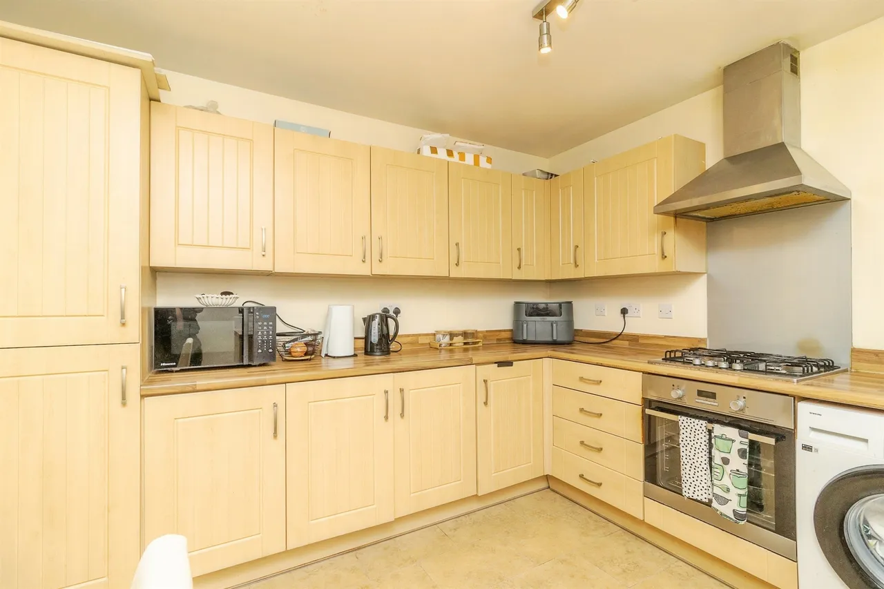 Countess Way, Broughton, MK10, photo 4