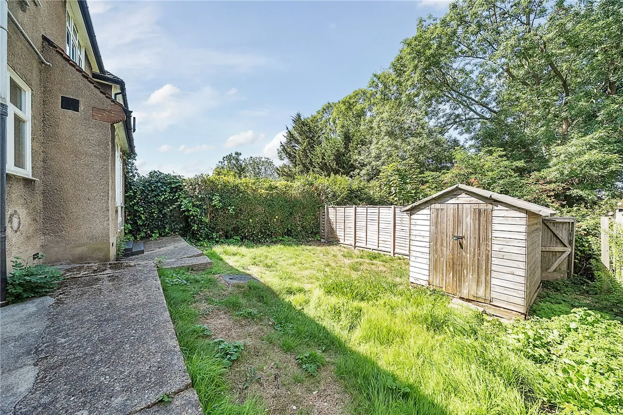 2 bed flat for sale, Westwood Park, London, SE23