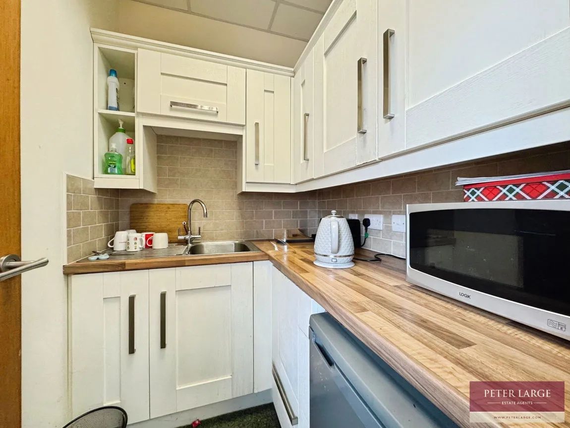 Garford Road, Rhyl, Denbighshire, LL18 3UF, photo 11