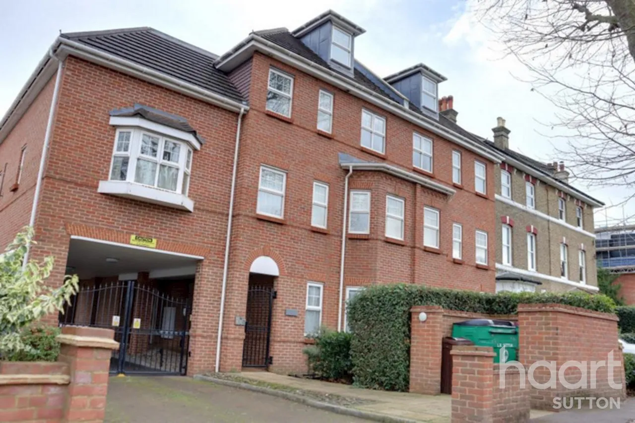 2 bed flat for sale, Western Road, Sutton, SM1