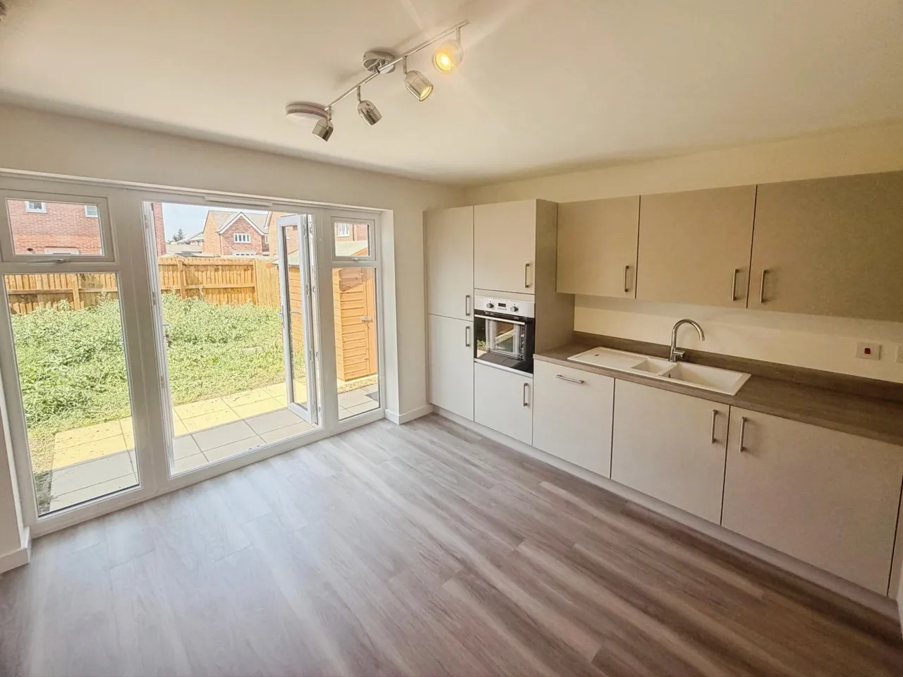 Swift Drive, Stockport, SK8, photo 5