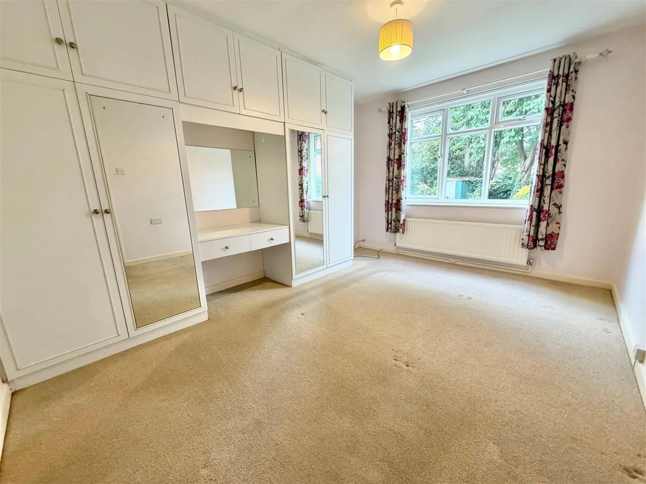 Nightingale Close, Wilmslow, SK9, photo 2