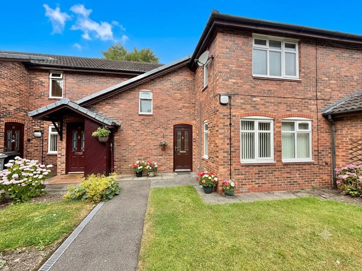 2 bed flat for sale, Nightingale Close, Wilmslow, SK9