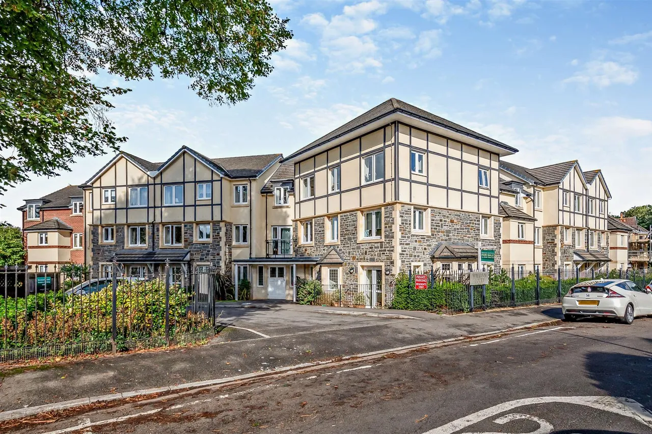 1 bed flat for sale, Overnhill Road, Downend, BS16