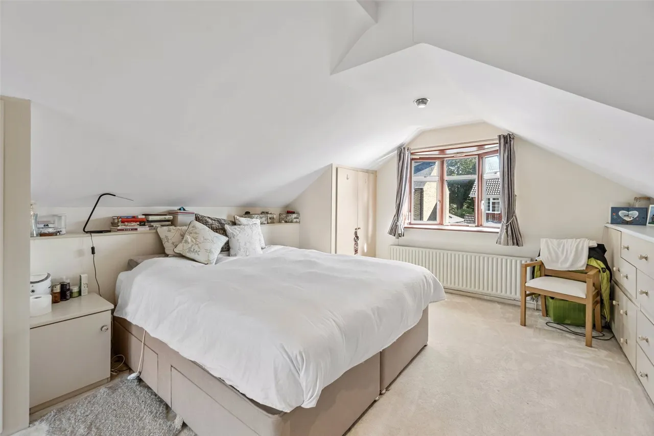 Queens Road, Hampton Hill, TW12 1DU, photo 12