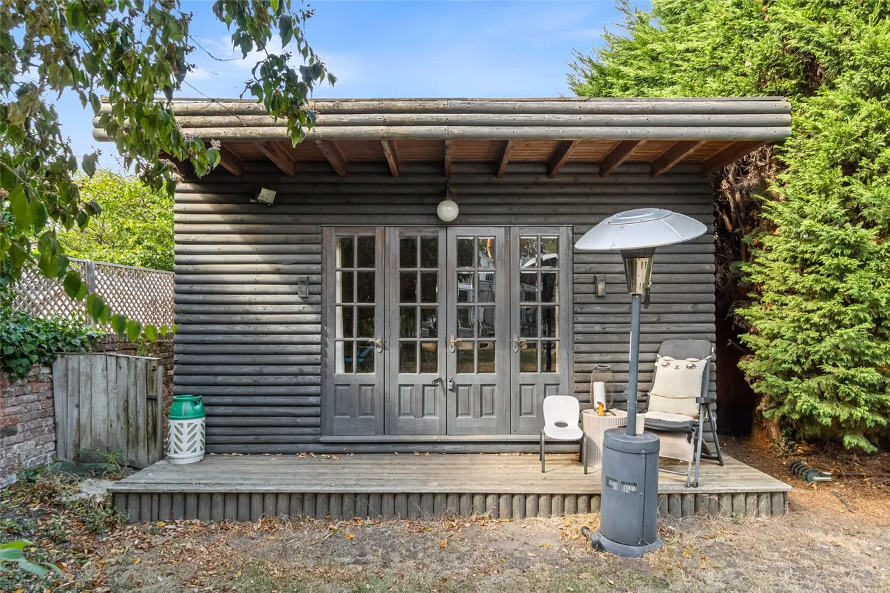 Queens Road, Hampton Hill, TW12 1DU, photo 18