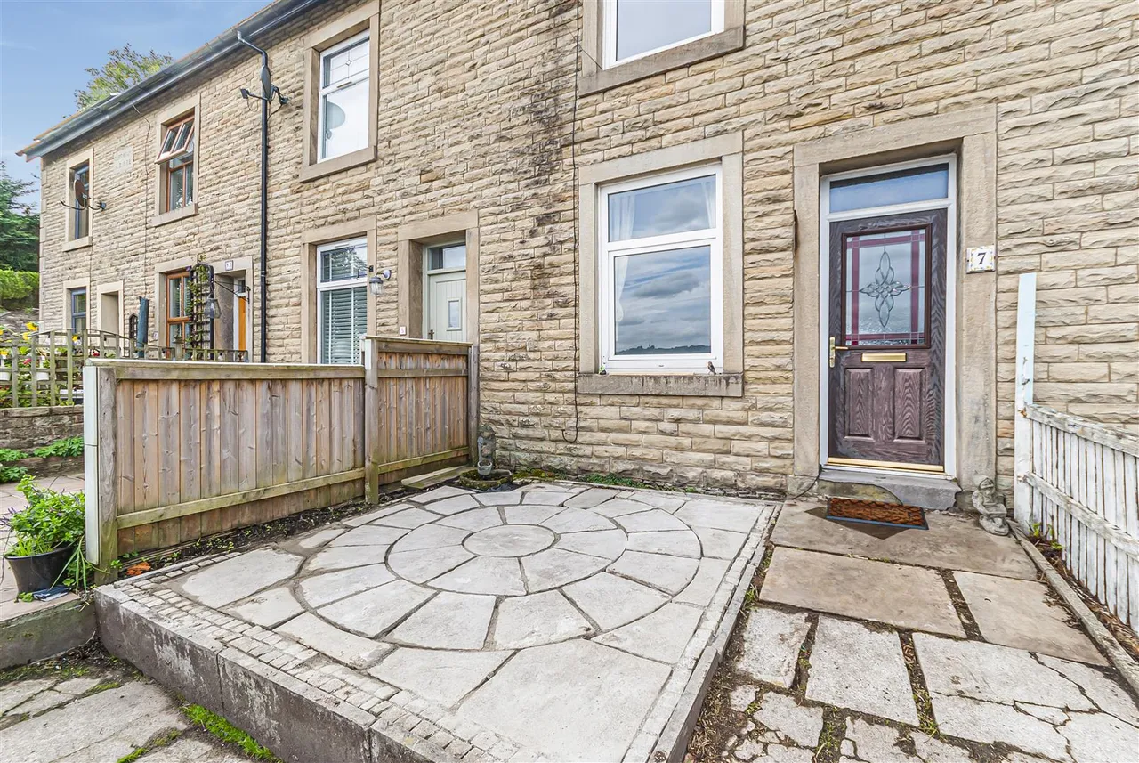 2 bed house for sale — Cliff Mount, Ramsbottom, Bury, BL0 9EP