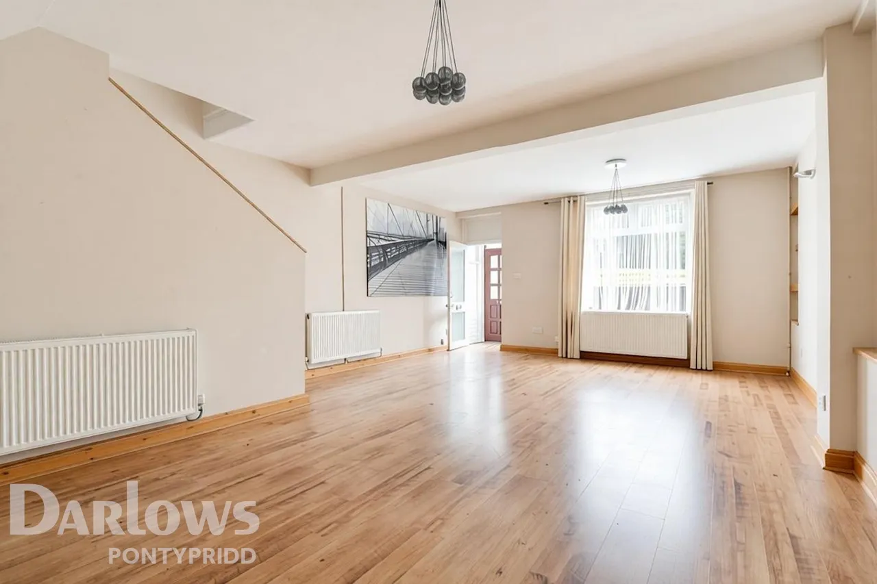 Merthyr Road, Pontypridd, photo 5