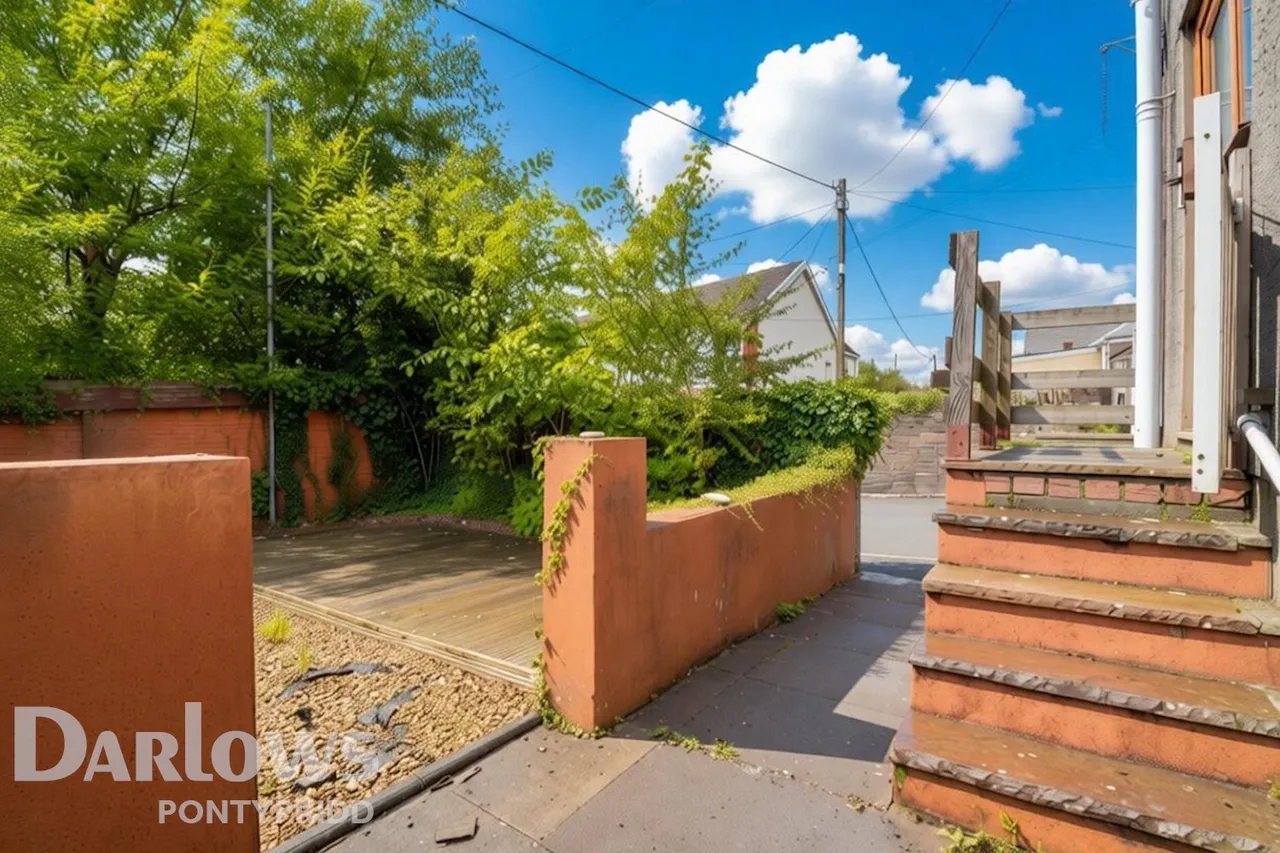 Merthyr Road, Pontypridd, photo 15