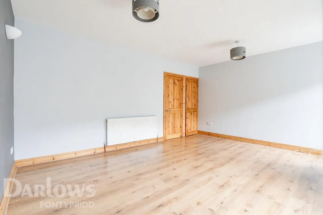 Merthyr Road, Pontypridd, photo 14