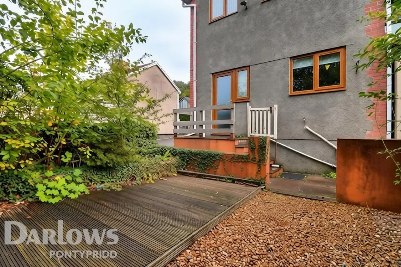 Merthyr Road, Pontypridd, photo 17