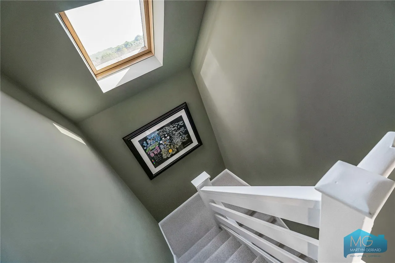 Eversley Park Road, London, N21, photo 27