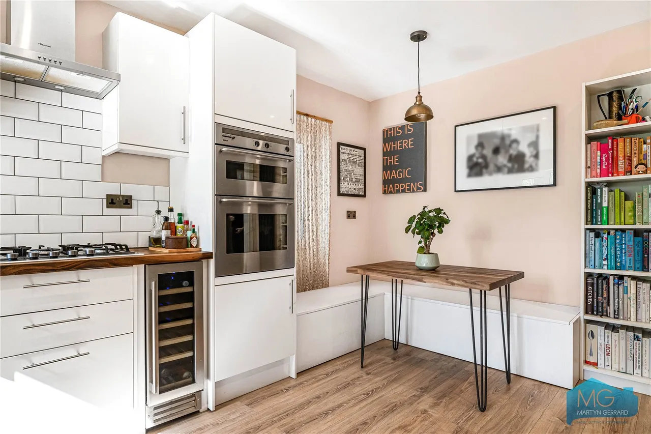 Eversley Park Road, London, N21, photo 13