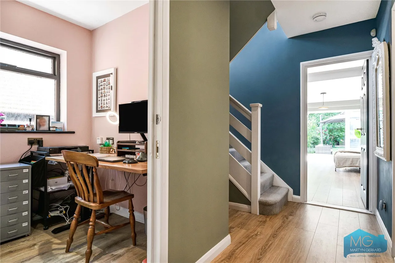 Eversley Park Road, London, N21, photo 16