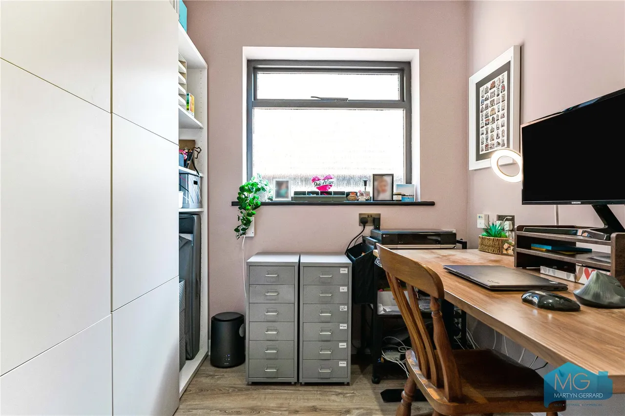 Eversley Park Road, London, N21, photo 15