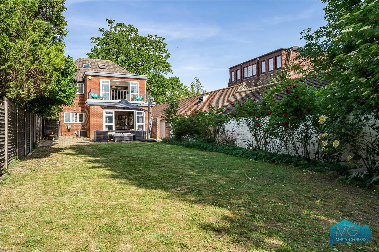 Eversley Park Road, London, N21, photo 31