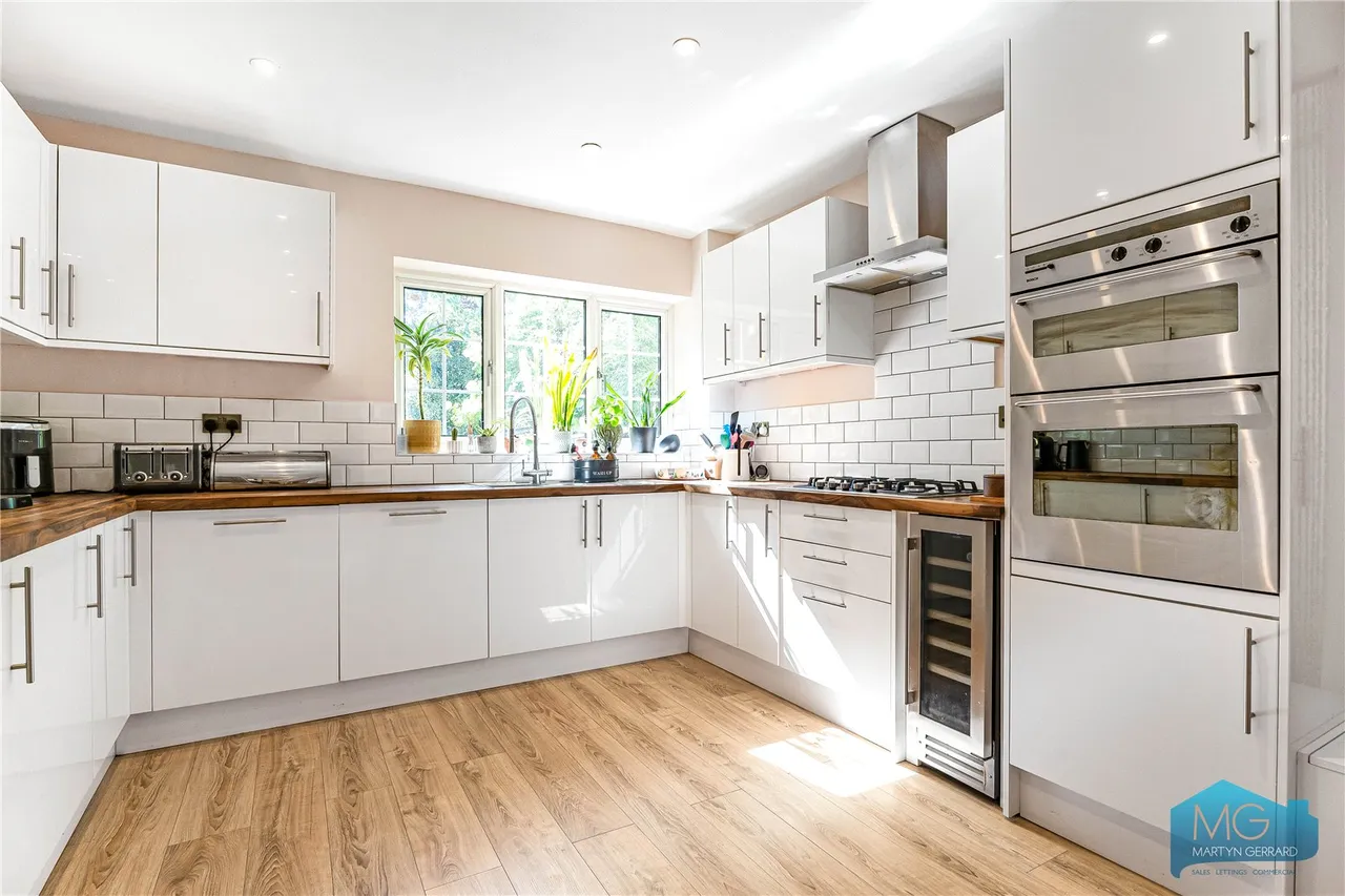 Eversley Park Road, London, N21, photo 12