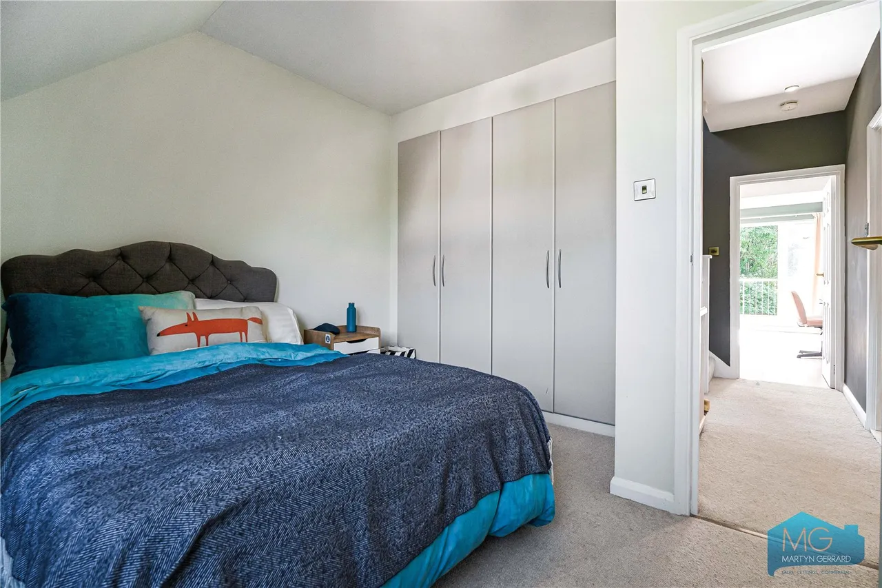 Eversley Park Road, London, N21, photo 25