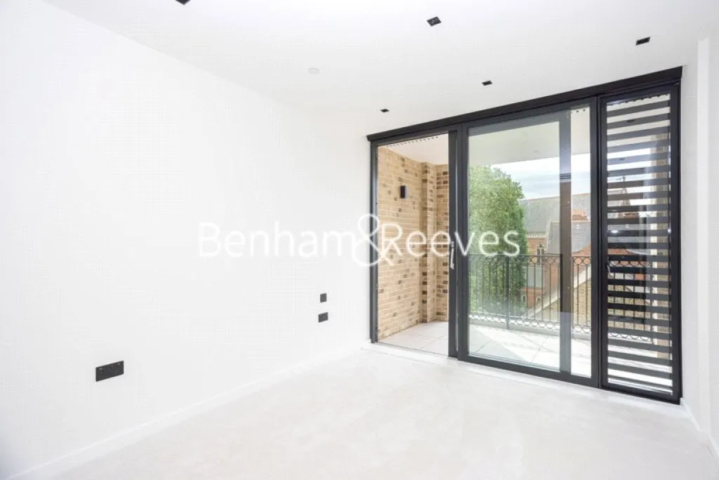 Cluny Mews, Kensington, SW5, photo 2