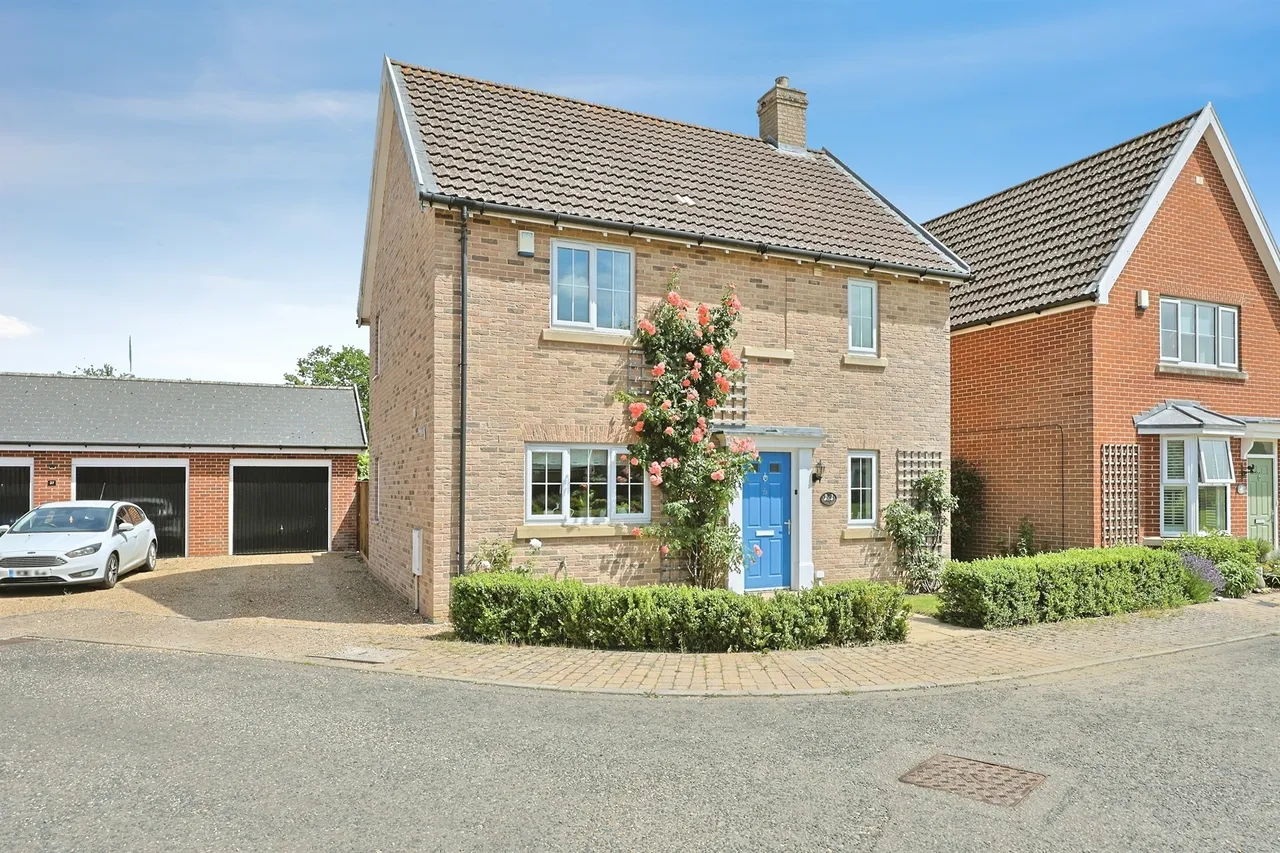 3 bed house for sale — Admiral Wilson Way, Swaffham