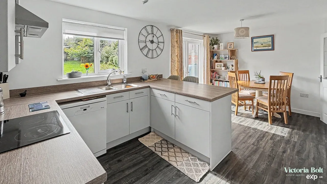 Harston Road, Ivybridge, photo 6