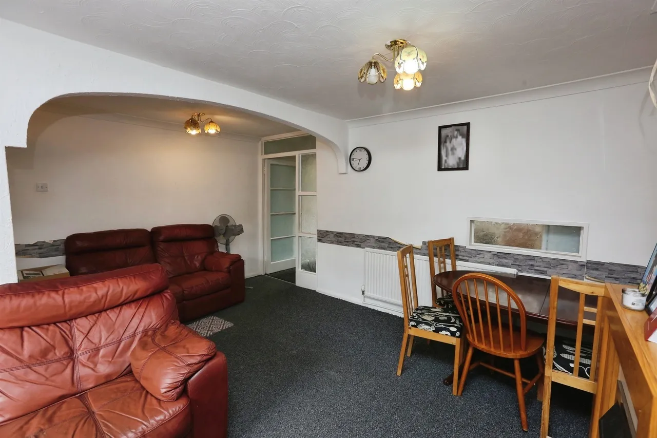 Bishopsfield Road, Fareham, PO14, photo 2