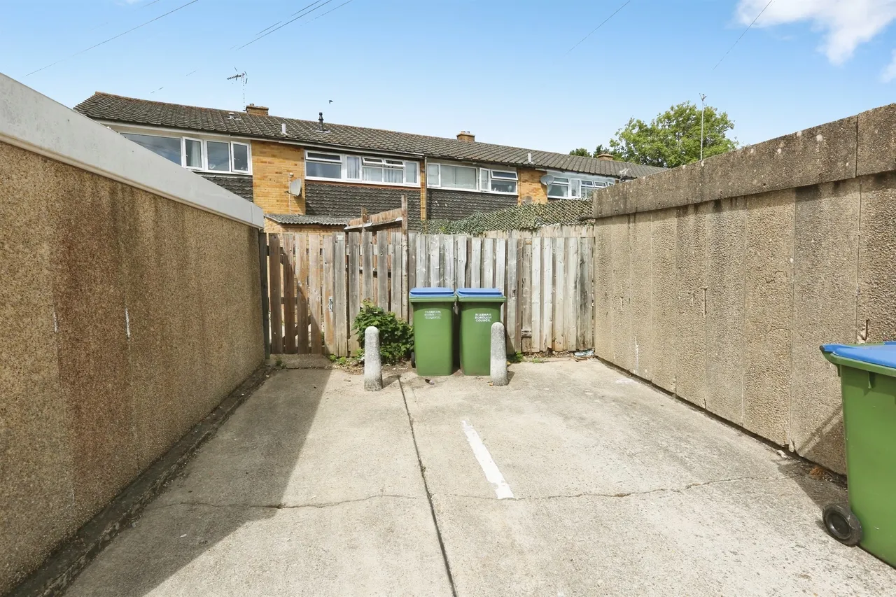 Bishopsfield Road, Fareham, PO14, photo 13