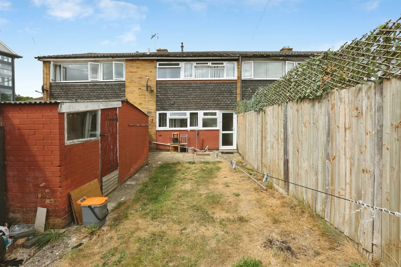 Bishopsfield Road, Fareham, PO14, photo 12