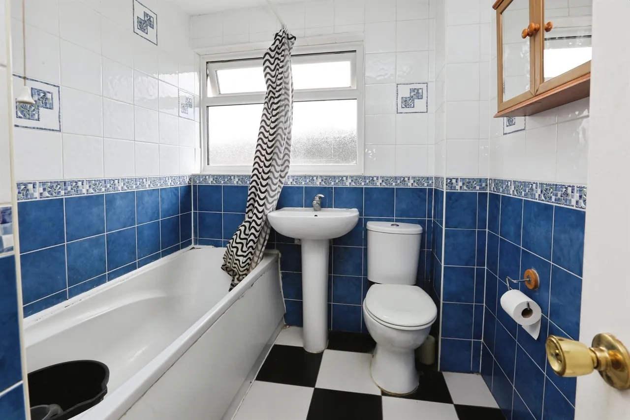 Bishopsfield Road, Fareham, PO14, photo 4