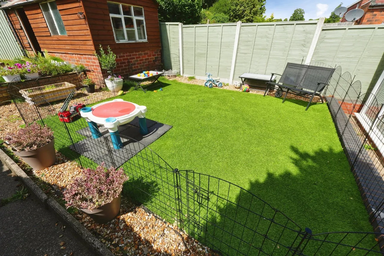 Upper Meadow Road, Quinton, B32, photo 17