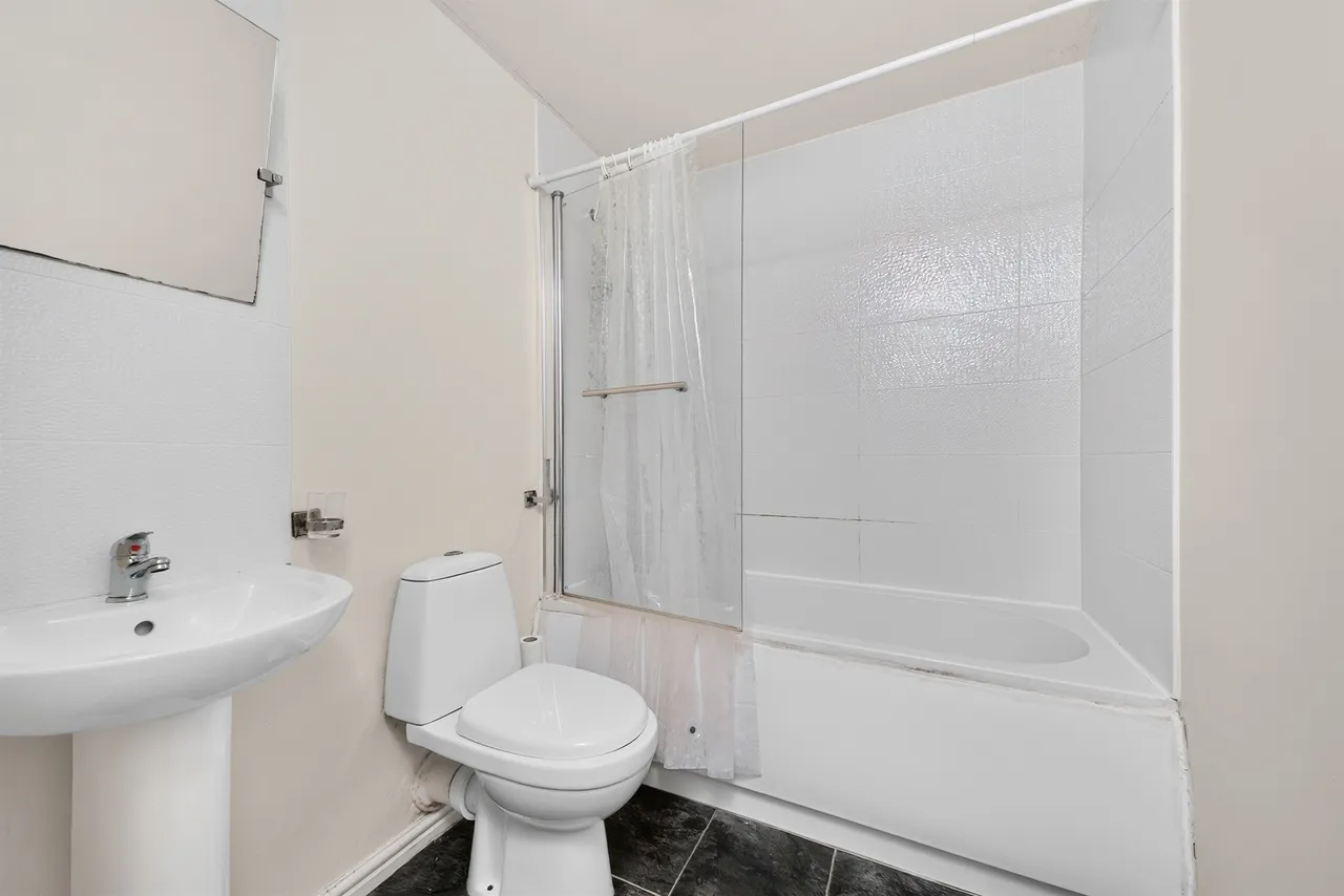 Western Avenue, Rutherglen, G73, photo 15