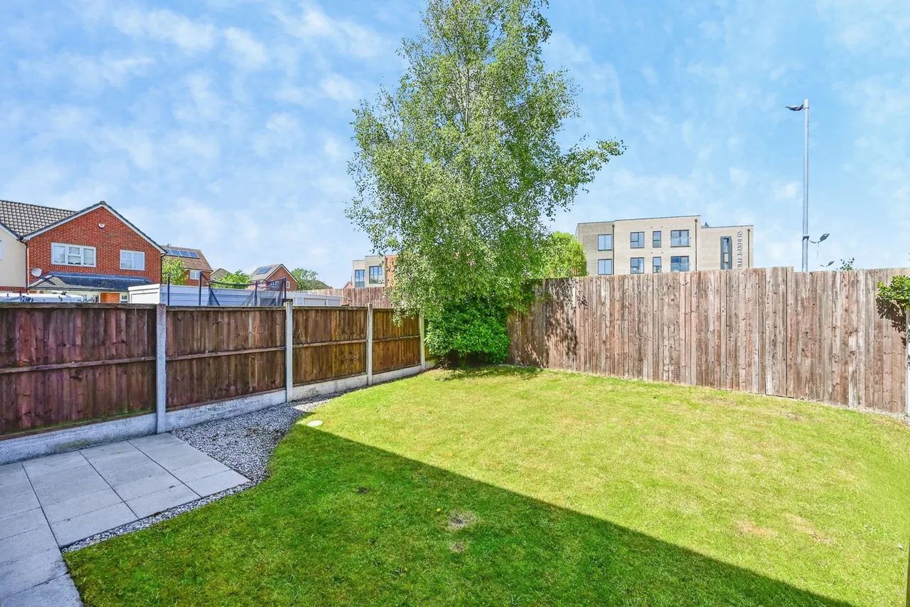 Ashton Close, Liverpool, L25, photo 18