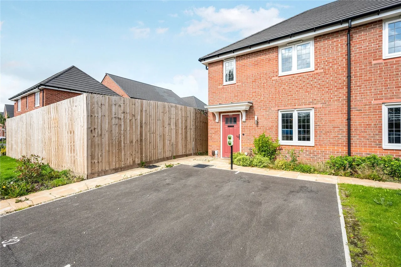 3 bed house for sale — Thompson Farm Meadow, Lowton, Warrington, Greater Manchester, WA3
