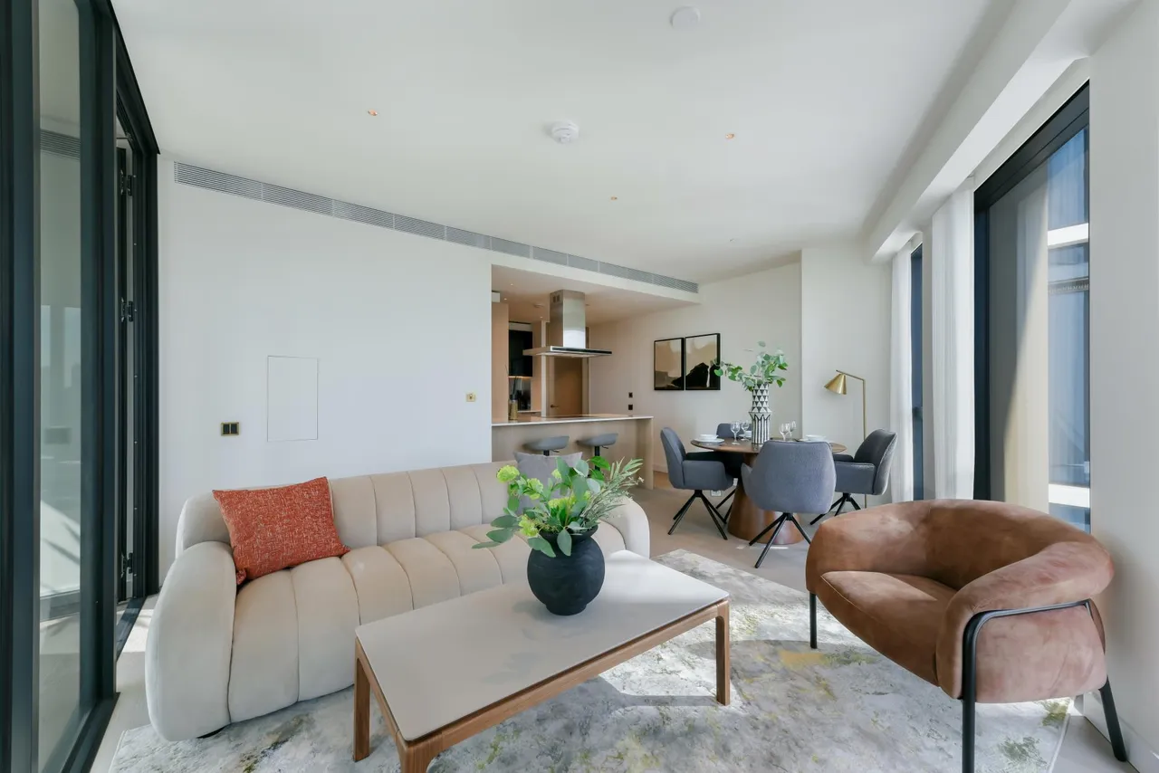 Nine Elms Lane, London, SW8, photo 9