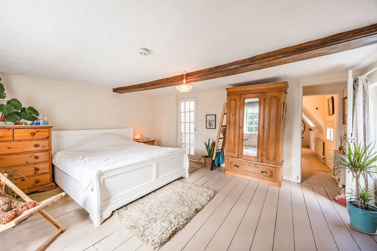 Attractive Grade II Listed Property i, photo 13
