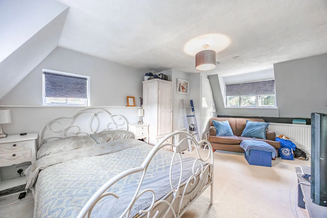 Attractive Grade II Listed Property i, photo 14