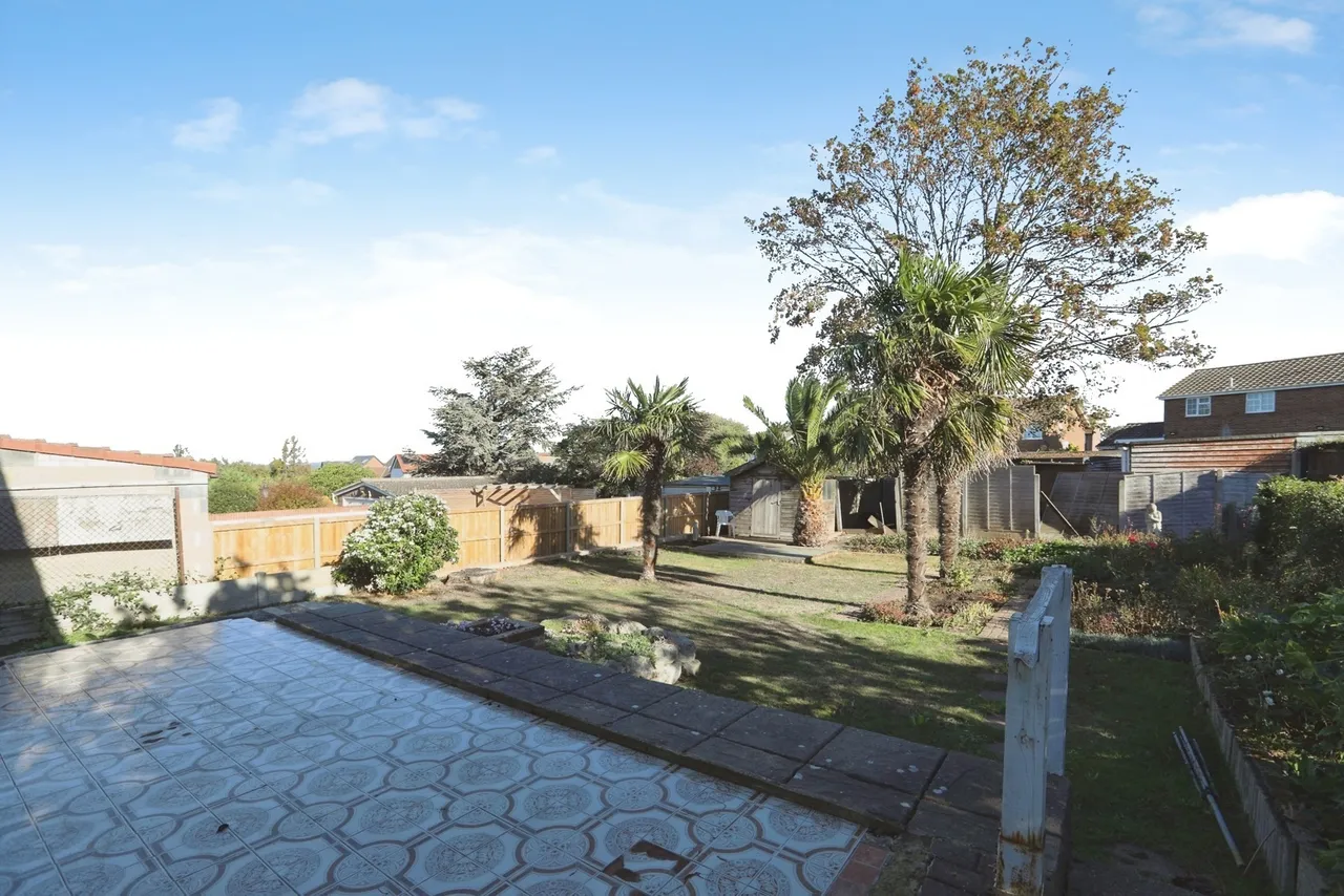 Scarborough Drive, Minster On Sea, ME12, photo 7