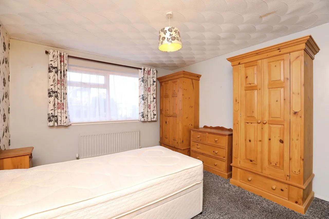 Scarborough Drive, Minster On Sea, ME12, photo 10