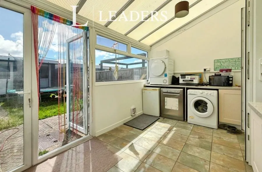 Albemarle Avenue, Gosport, PO12, photo 7
