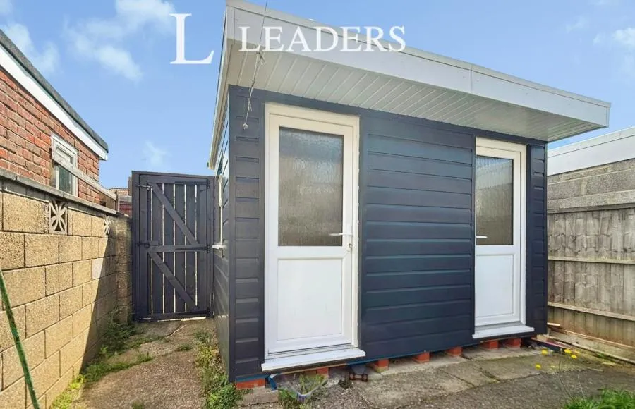 Albemarle Avenue, Gosport, PO12, photo 4