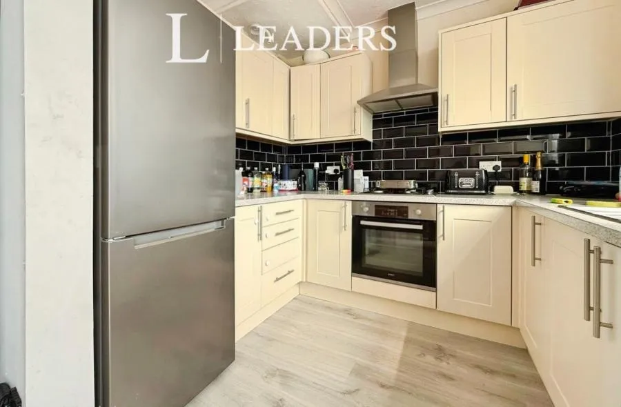 Albemarle Avenue, Gosport, PO12, photo 8