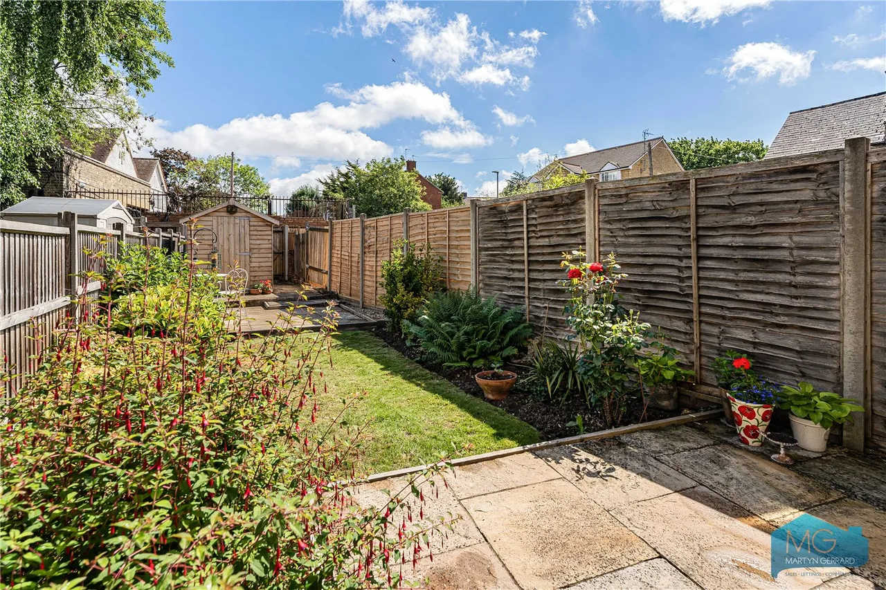 Pembroke Road, London, N10, photo 13