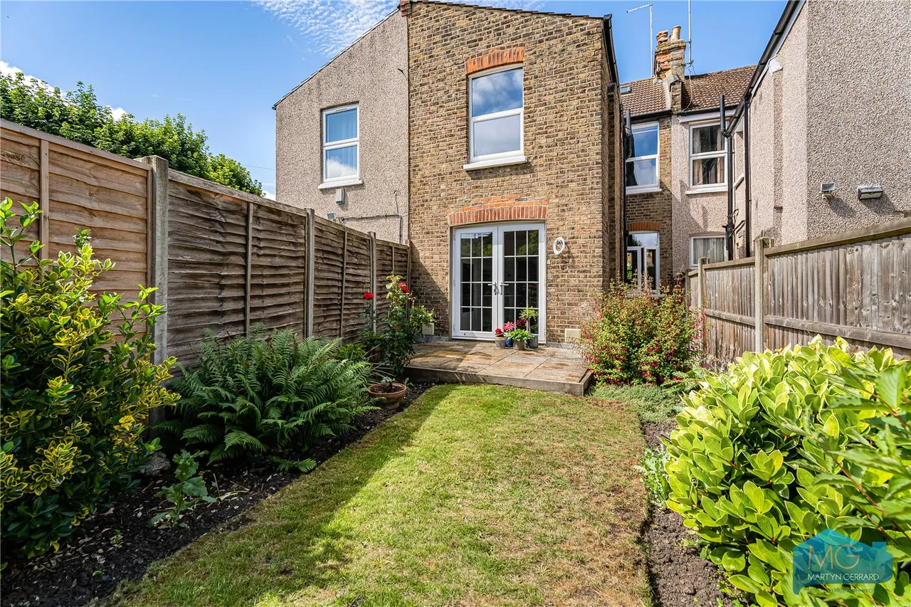 Pembroke Road, London, N10, photo 12