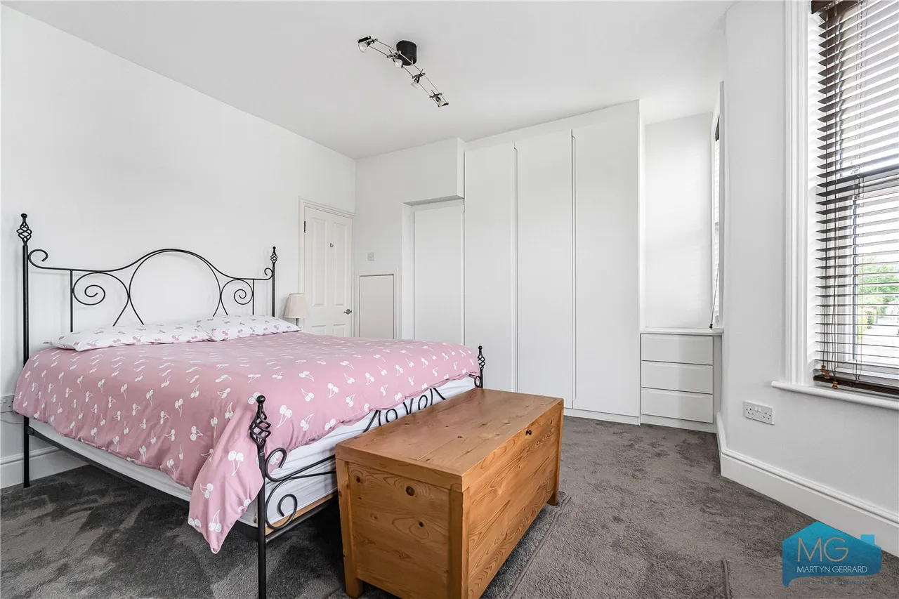 Pembroke Road, London, N10, photo 18