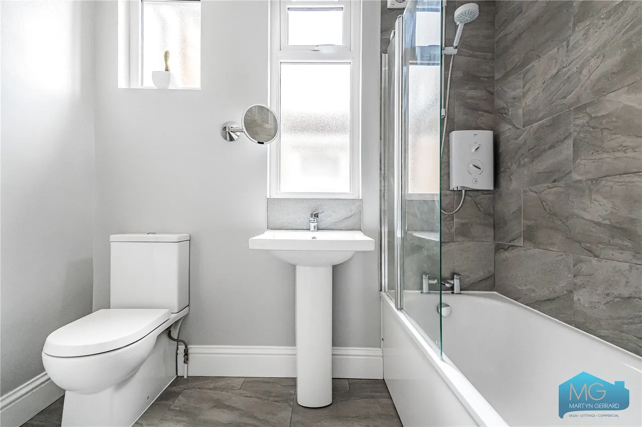 Pembroke Road, London, N10, photo 24