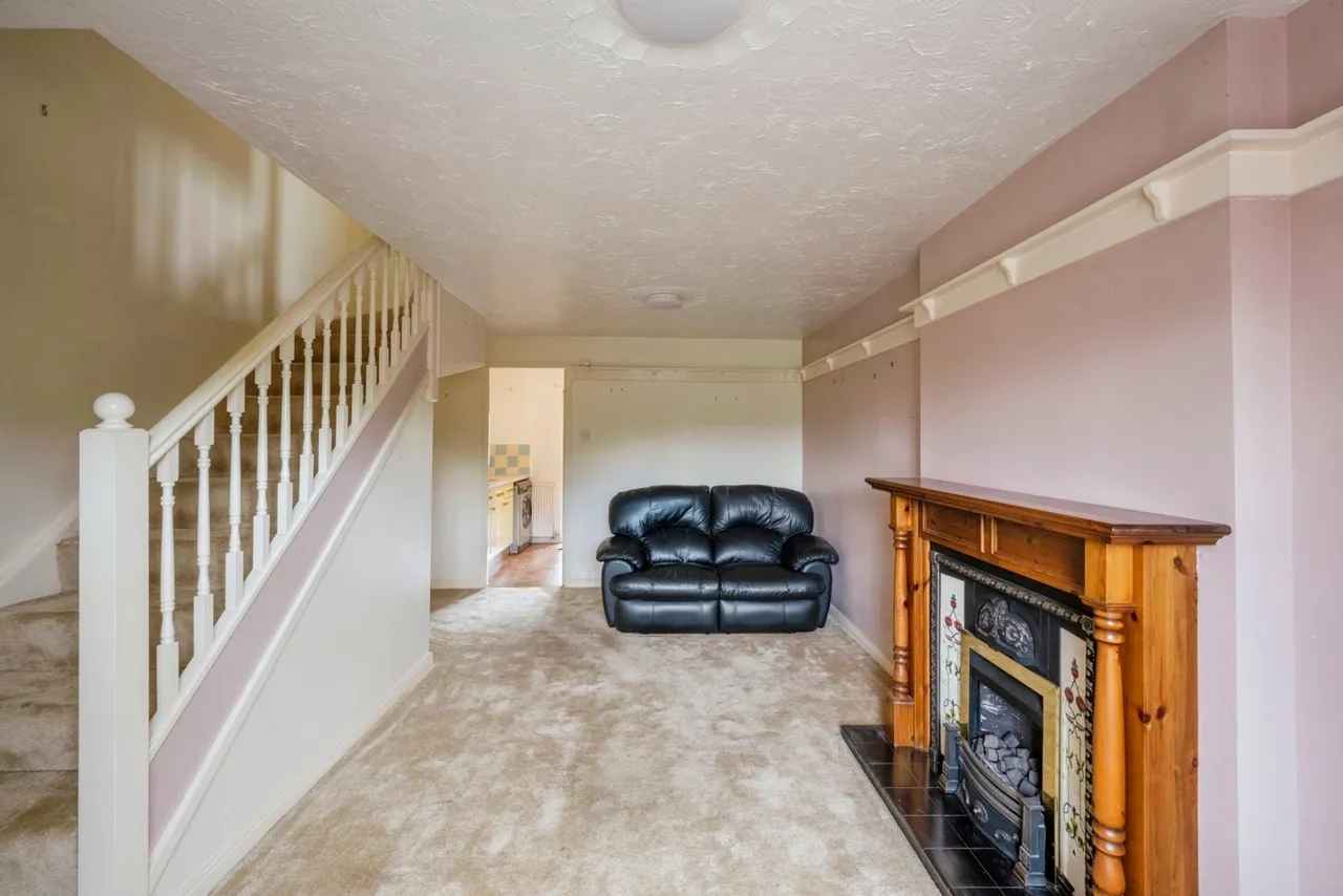 Grace Road, Edlington, Doncaster, South Yorkshire, DN12, photo 6